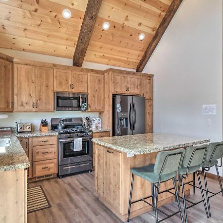 Luxury Retreat Custom Mi-Wuk Village Cabin! エクステリア 写真