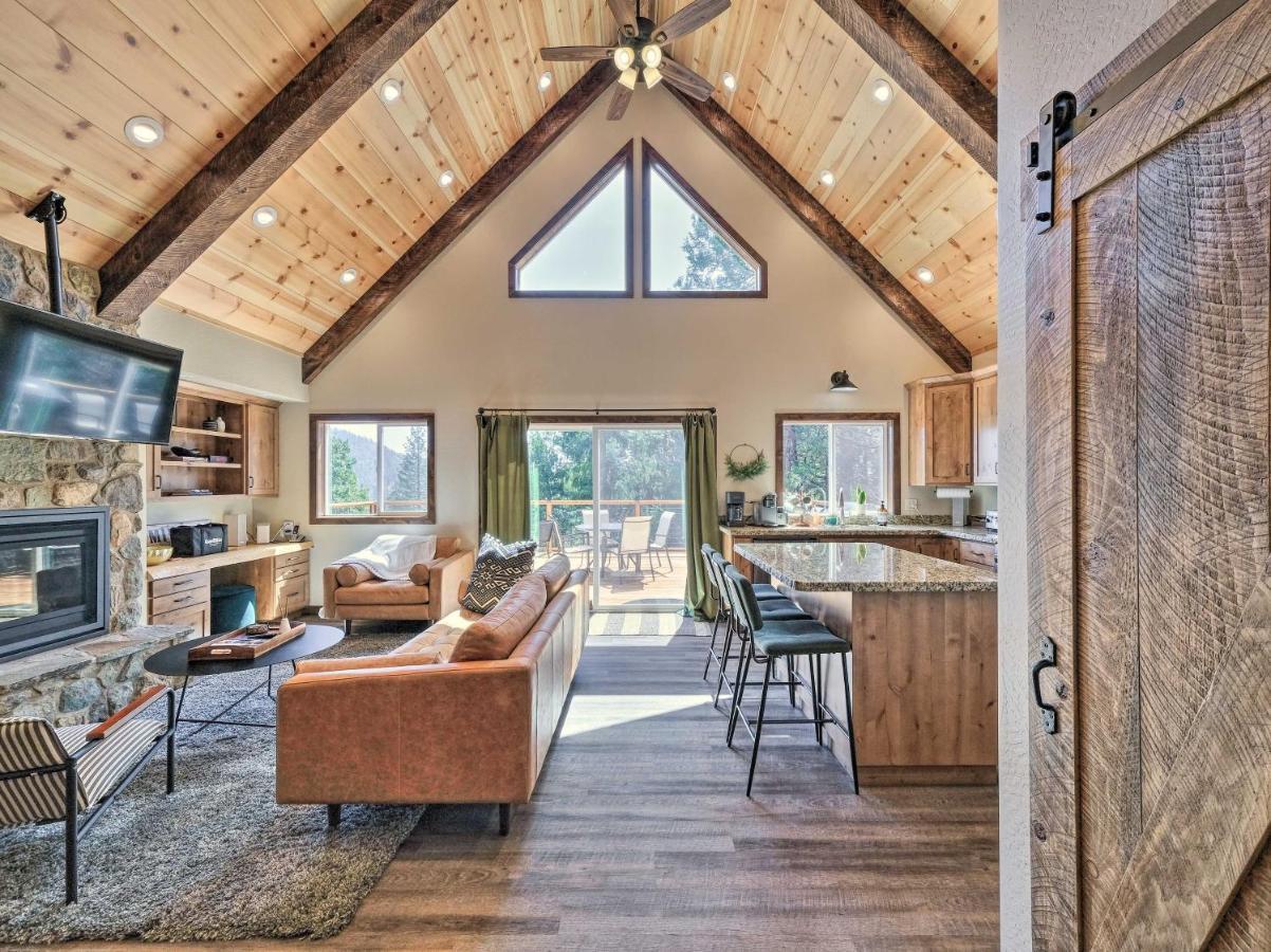 Luxury Retreat Custom Mi-Wuk Village Cabin! エクステリア 写真