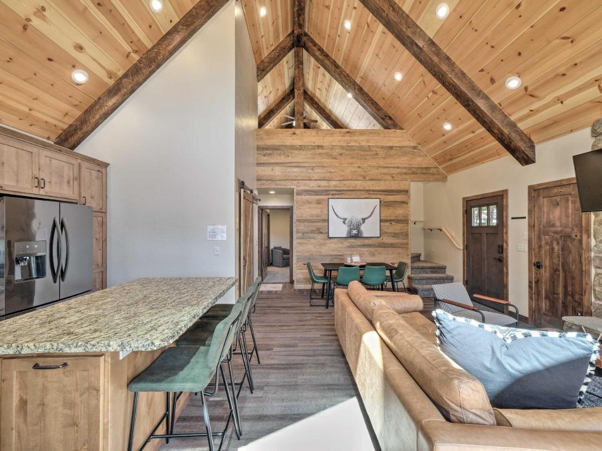 Luxury Retreat Custom Mi-Wuk Village Cabin! エクステリア 写真