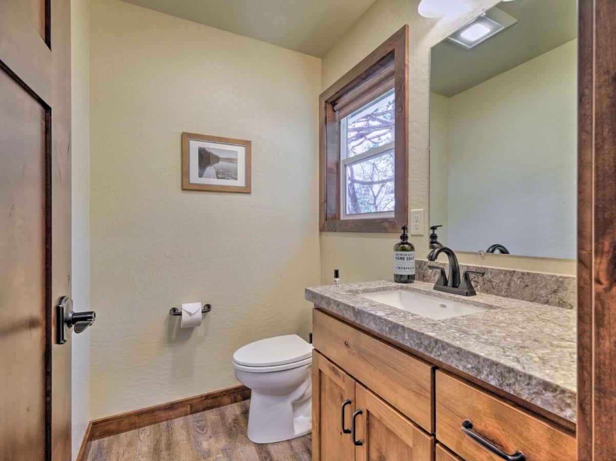 Luxury Retreat Custom Mi-Wuk Village Cabin! エクステリア 写真