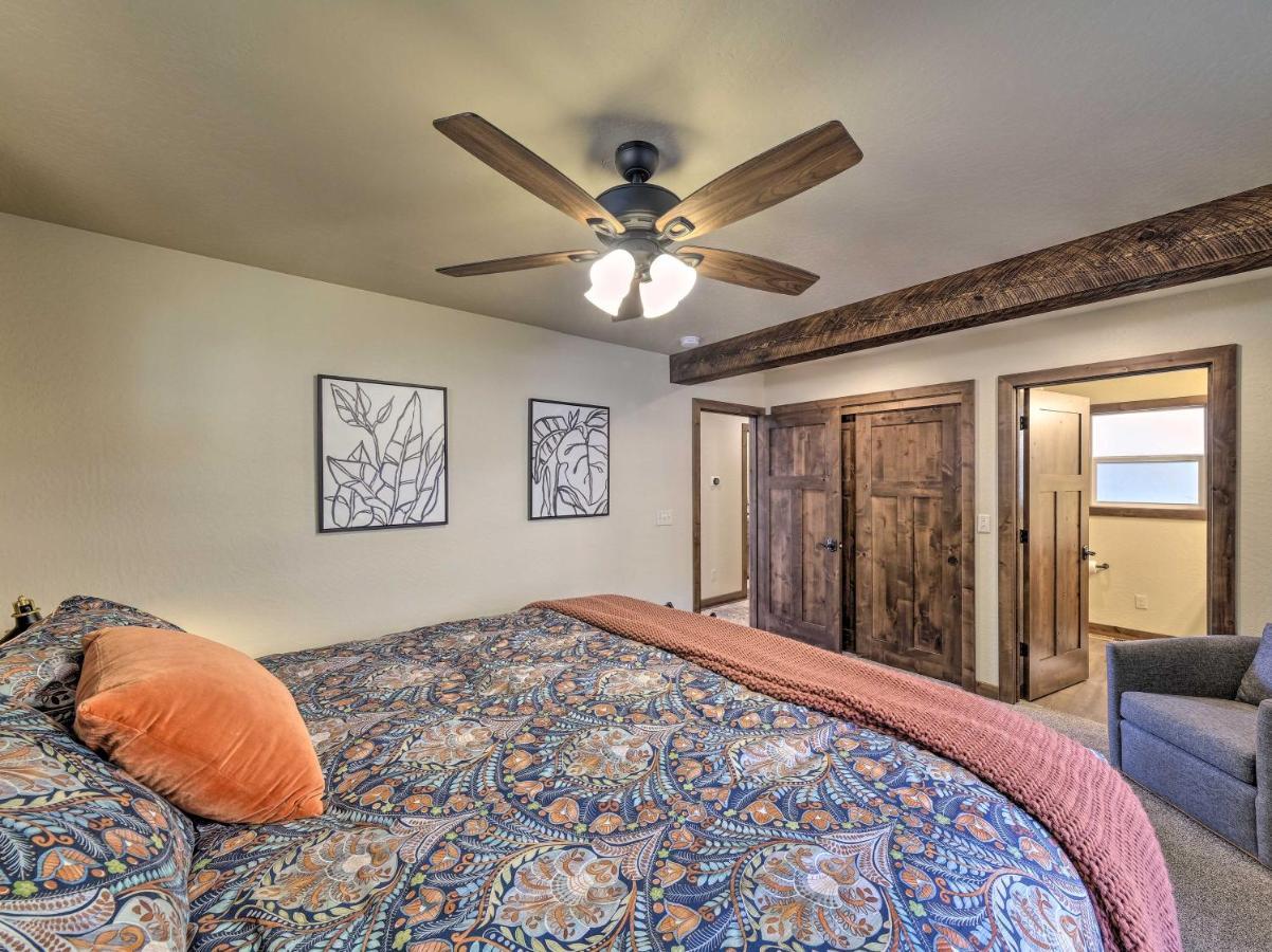 Luxury Retreat Custom Mi-Wuk Village Cabin! エクステリア 写真